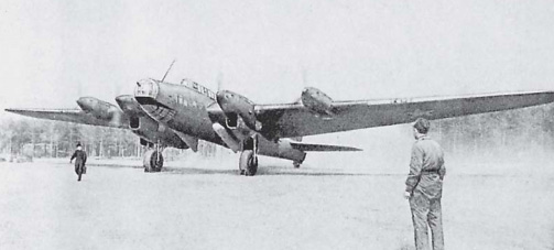 Самолет Пе-8 — высотный скоростной стратегический бомбардировщик